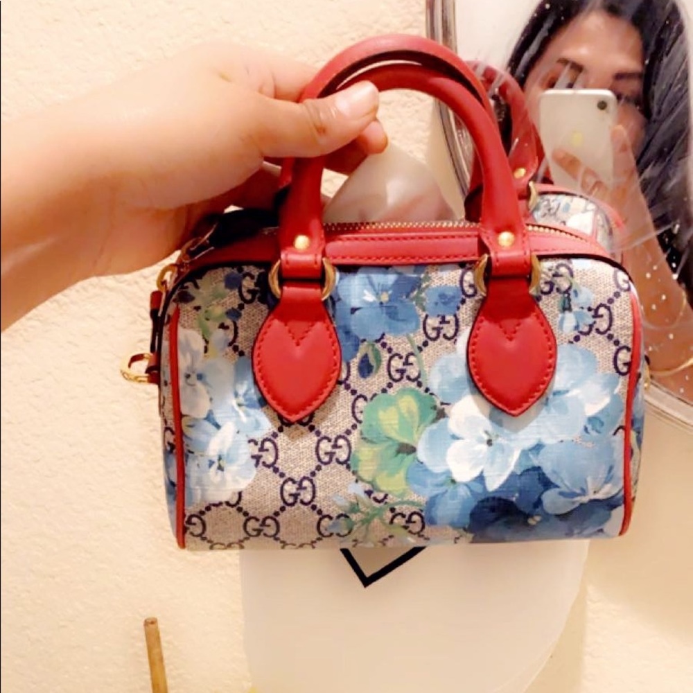 Mini Gucci bloom handbag!!! 100 % Authentic